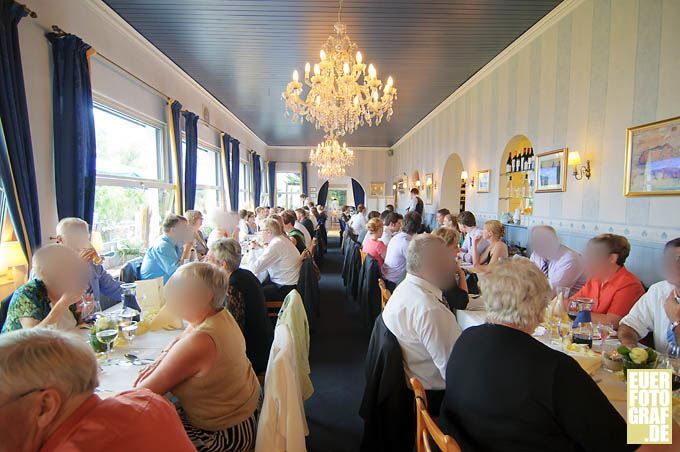 Hochzeit im Restaurant Altes Fischerhaus mit Blue Bar, Düsseldorf Benrath, Hochzeitsfotograf